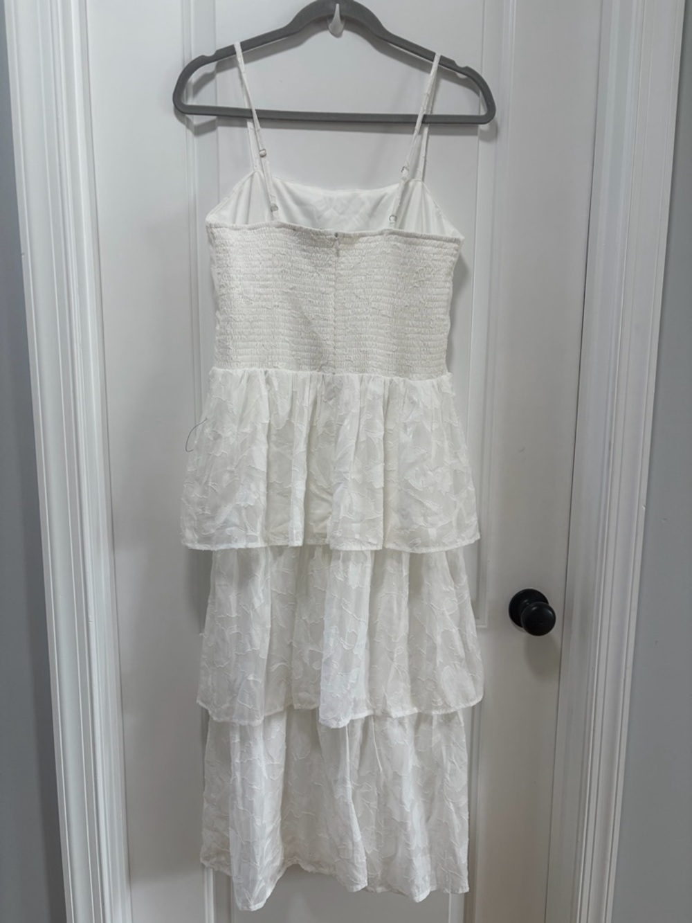 Lulus Grace and Beauty NWOT size Large White Burnout Floral Print Tiered Dress - Picture 13 of 14